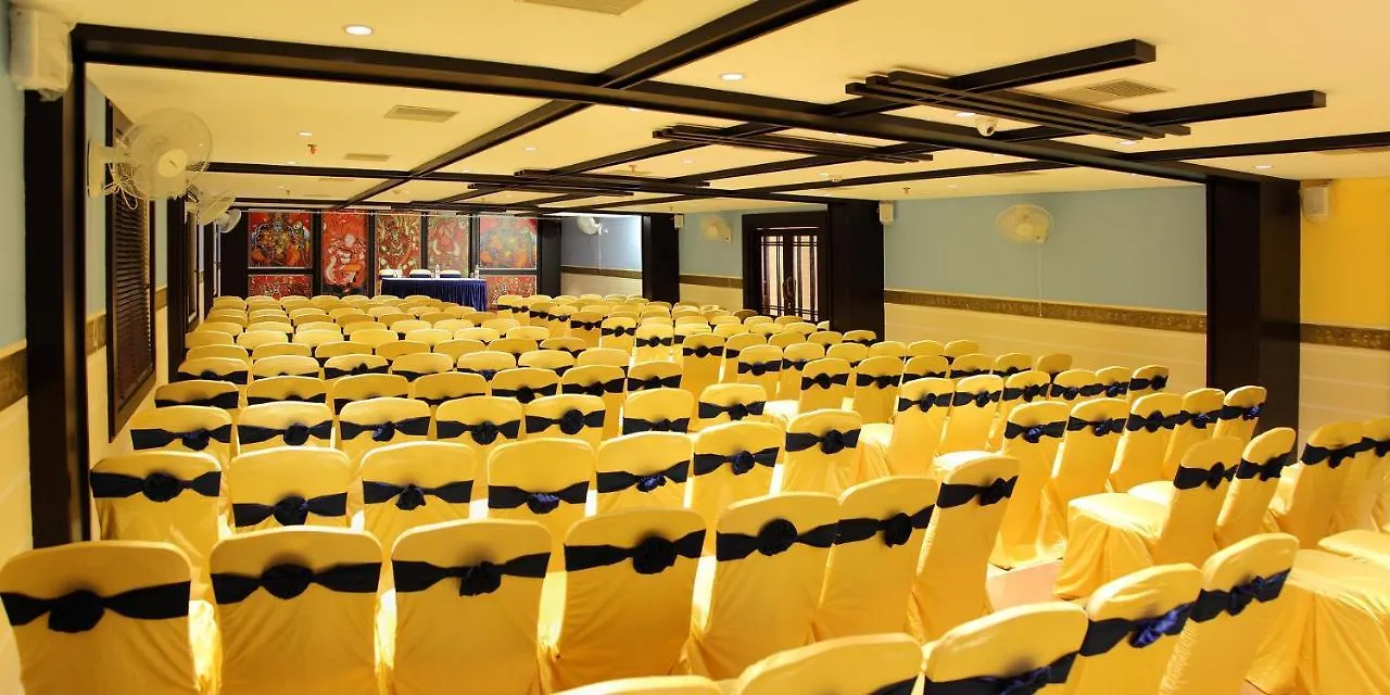 *** Отель Vishnu Inn Гуруваюр Индия