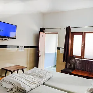 Goverdhan - Close To Railway Station And Bus Stand Hotel Agra (Uttar Pradesh)
